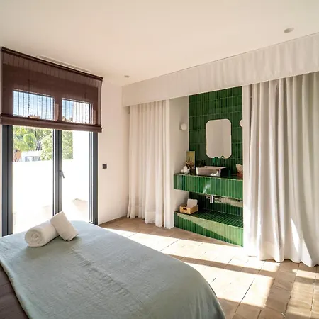 Casa Doora - Architectural Mid-century With Pool, Walk To *